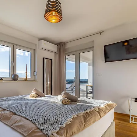 Holiday home Amazing In With Wifi *