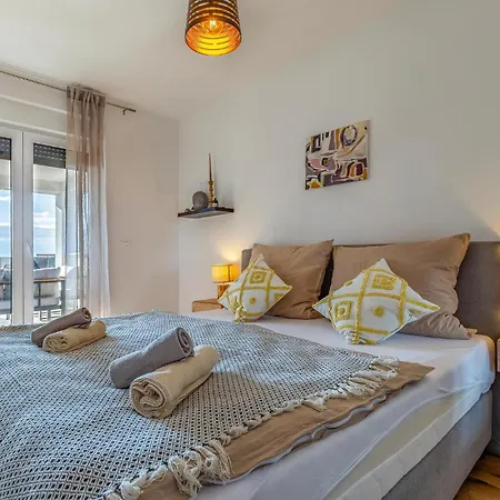 Holiday home Amazing In With Wifi *