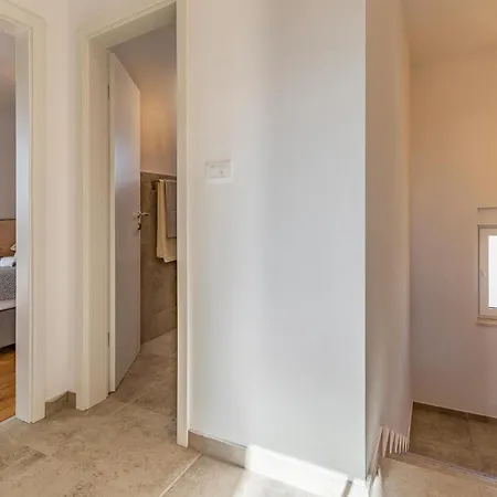 Ferienhaus Pet Friendly In Vodnjan